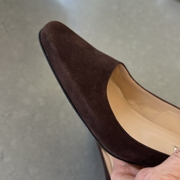 Manolo Blahnik Okkatopla Suede Block Heel Pump Brown Suede 41.5 - Picture 7 of 10